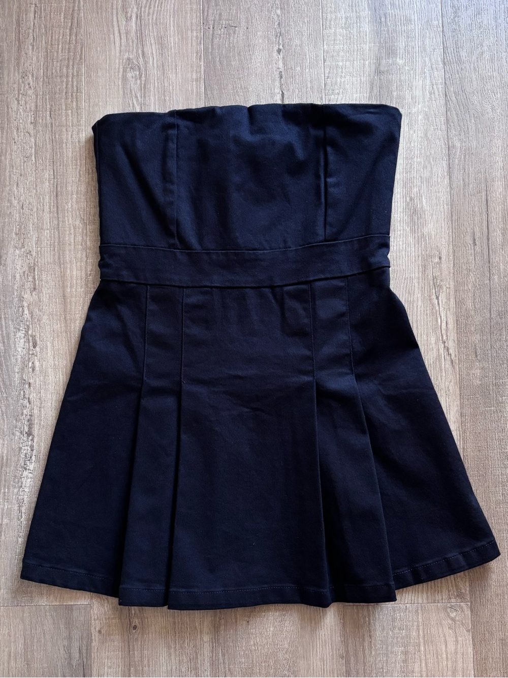 OAK + FORT Strapless Pleated Mini Dress